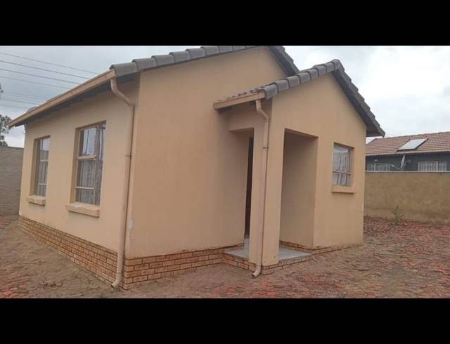 2 BEDROOM HOUSE FOR SALE IN KYA SANDS